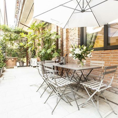 ונציה Elegant Fornasa Vecia, Canal View With A Beautiful Garden R&R מראה חיצוני תמונה