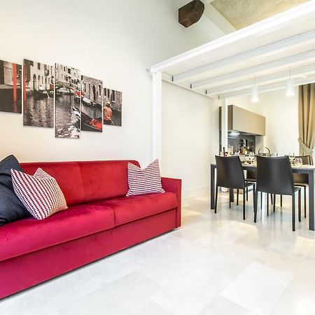 ונציה Elegant Fornasa Vecia, Canal View With A Beautiful Garden R&R מראה חיצוני תמונה