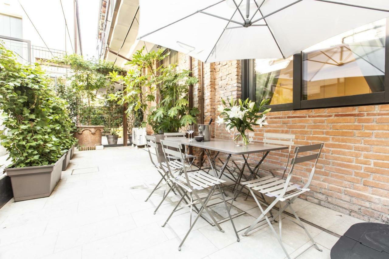 ונציה Elegant Fornasa Vecia, Canal View With A Beautiful Garden R&R מראה חיצוני תמונה